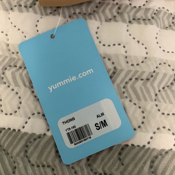 Yummie ultralight shaping thong - seamless - Picture 3 of 4